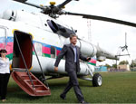Новый Регион: Свердловского губернатора Мишарина после ДТП пересаживают на вертолет